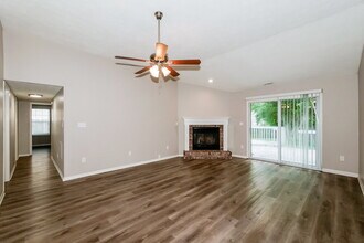 5507 Old Barn Dr in Indianapolis, IN - Building Photo - Building Photo