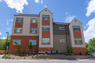 225 Wadsworth Blvd, Unit 312 in Lakewood, CO - Building Photo - Building Photo