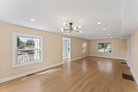 9 Elton Ct in Norwalk, CT - Building Photo - Building Photo