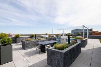 1122 N Hudson St in Arlington, VA - Building Photo - Building Photo