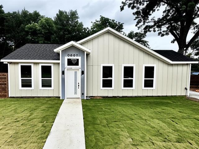 property at 3801 Carpenter Ave