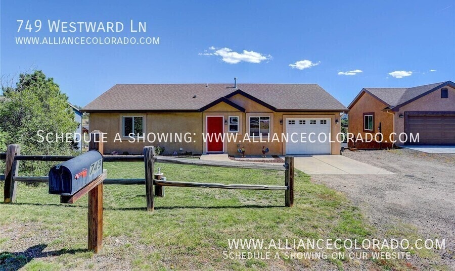 749 Westward Ln in Palmer Lake, CO - Building Photo