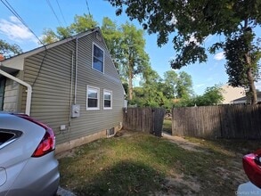 21 Henry Ave in Selden, NY - Building Photo - Building Photo