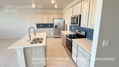 3049 Gladstone St in Las Cruces, NM - Building Photo - Building Photo