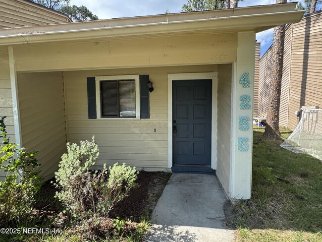 property at 4255 Windergate Dr