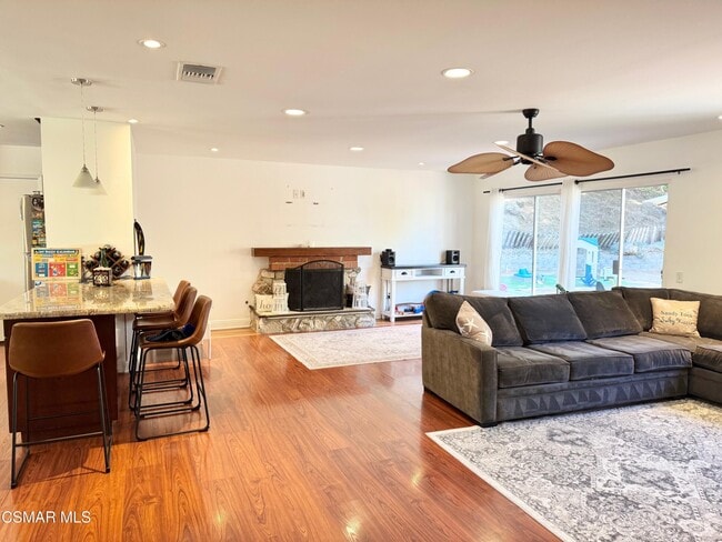 5808 Greenview Rd
