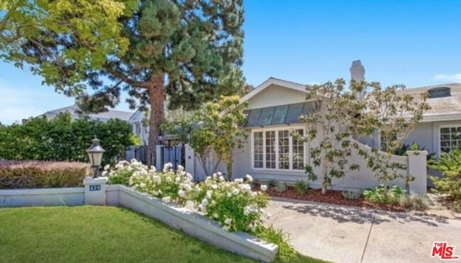 426 Georgina Ave in Santa Monica, CA - Building Photo - Building Photo