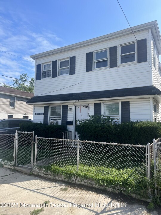 172 Carr Ave in Keansburg, NJ - Building Photo