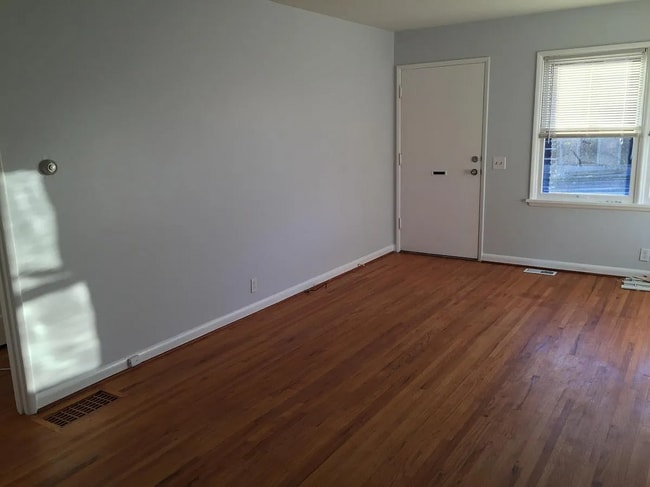 2406 Southeast 52nd Avenue in Portland, OR - Building Photo - Building Photo