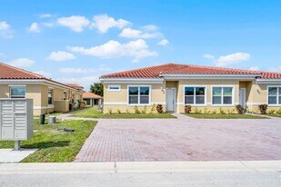 1772 Coriander Dr in Poinciana, FL - Building Photo