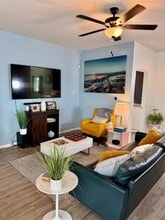 16710 Sonoma Breeze Dr in Manor, TX - Building Photo - Building Photo