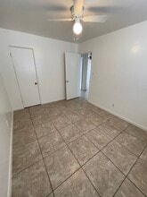 803 Knotts St in Bakersfield, CA - Building Photo - Building Photo