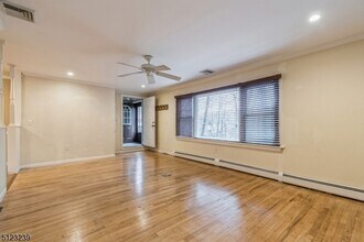 393 Maxim Dr in Andover, NJ - Building Photo - Building Photo