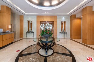 10445 Wilshire Blvd in Los Angeles, CA - Building Photo