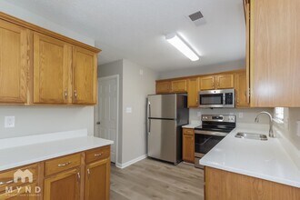 219 Chattaroy Dr in Charlotte, NC - Building Photo - Building Photo