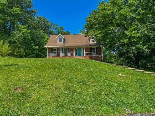 property at 1728 Clara Ct