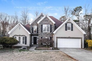 6223 Spring Lake Dr in Flowery Branch, GA - Building Photo