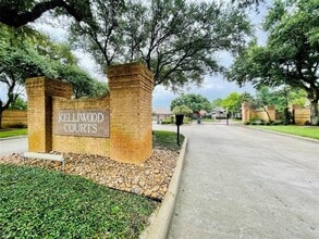 16 Kelliwood Ct Cir in Katy, TX - Building Photo - Building Photo