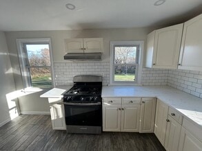 150 Plattekill Ardonia Rd, Unit #G in Wallkill, NY - Foto de edificio - Building Photo