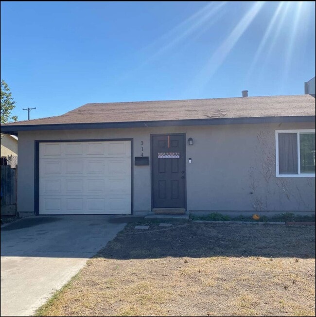 property at 314 W Maple St