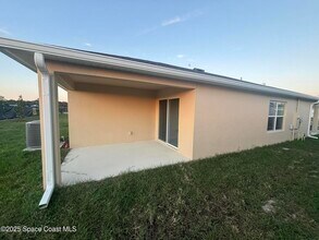 641 Hugo SE Dr in Grant Valkaria, FL - Building Photo - Building Photo