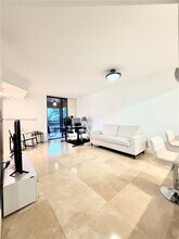 15405 N Miami Lakeway in Miami Lakes, FL - Building Photo - Building Photo