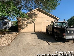 6323 Worchester Knoll in San Antonio, TX - Building Photo