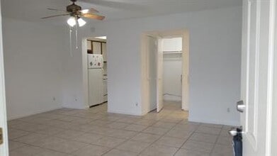 Turf Point Properties in Hialeah, FL - Building Photo - Building Photo