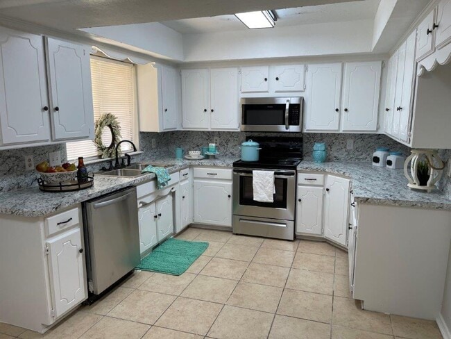 property at 524 Waterview Rd