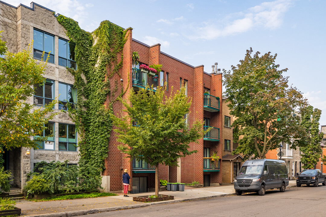 1200 Alexandre-Desève Rue in Montréal, QC - Building Photo