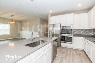 10155 Pavnes Creek Dr in Jacksonville, FL - Building Photo - Building Photo