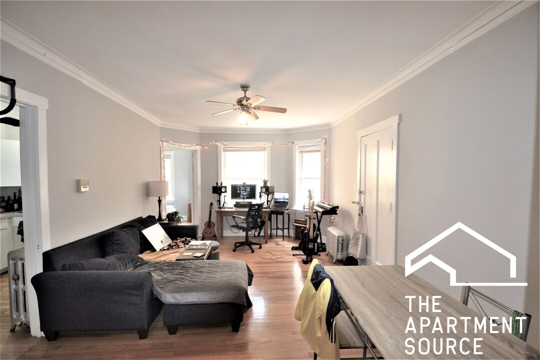 4406 N Rockwell St, Unit 2 in Chicago, IL - Foto de edificio