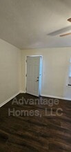 1007 N Scott Ave in Belton, MO - Building Photo - Building Photo
