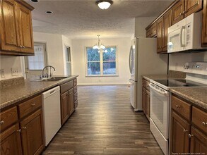 728 Bent Creek Dr in Hope Mills, NC - Building Photo - Building Photo