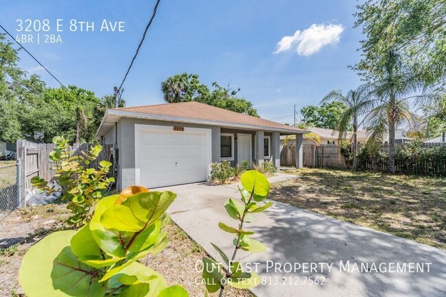 3208 E 8th Ave in Tampa, FL - Foto de edificio - Building Photo