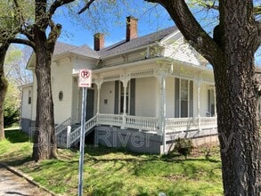 322 W 12th St in Columbia, TN - Building Photo - Building Photo