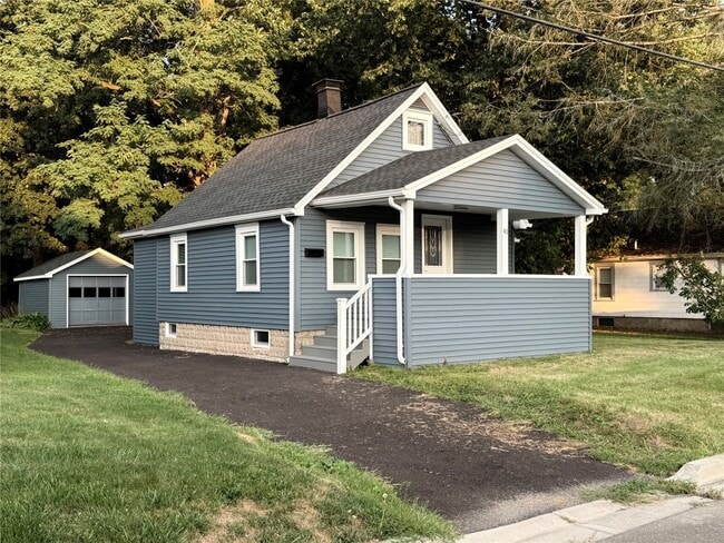 property at 40 N Brookside Ave
