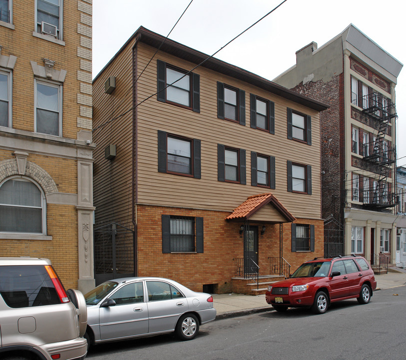 20-22 Madison St in Newark, NJ - Foto de edificio