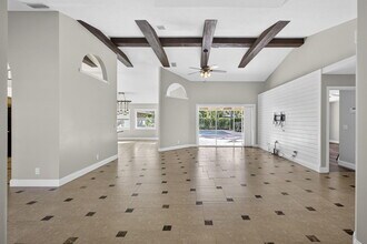 11646 63rd Ln N in West Palm Beach, FL - Building Photo - Building Photo