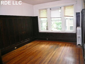 158 Kelton St, Unit 1 in Boston, MA - Foto de edificio - Building Photo