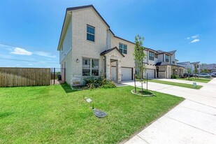 2804 Sebring Cir