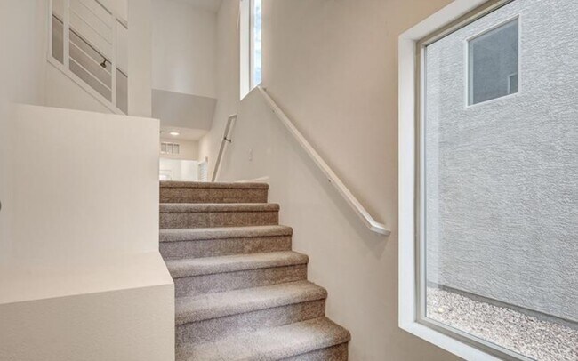 8056 Haywood Estate Ave in Las Vegas, NV - Building Photo - Building Photo