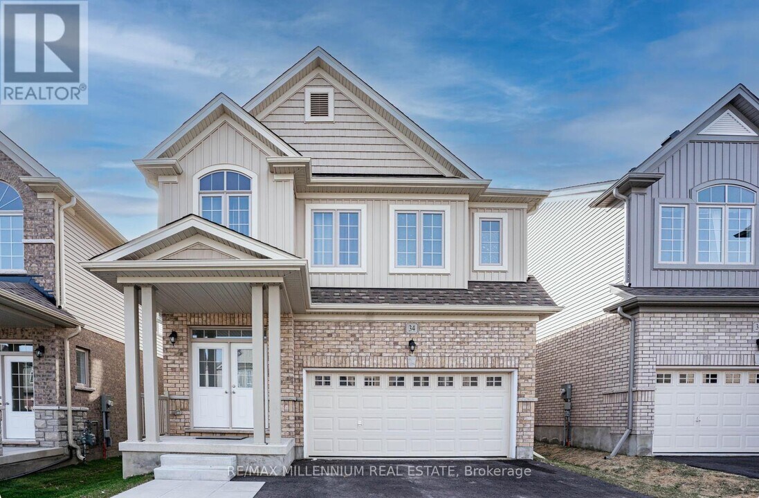 34 Henry Maracle St in North Dumfries, ON - Building Photo