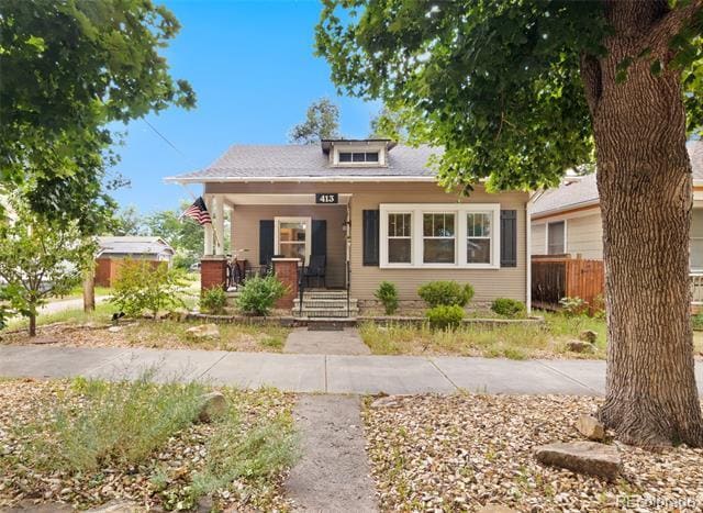 property at 413 E Del Norte St