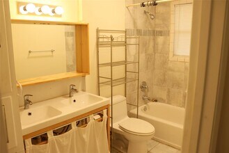 2713 St Edwards Cir in Austin, TX - Building Photo - Building Photo