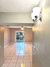 11427 NW 35th St in Coral Springs, FL - Foto de edificio - Building Photo