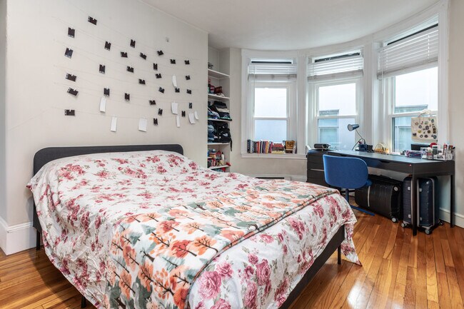 35 Westland Ave, Unit 14