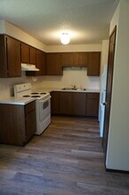 345 NW Robert St, Unit A in Pullman, WA - Building Photo - Building Photo