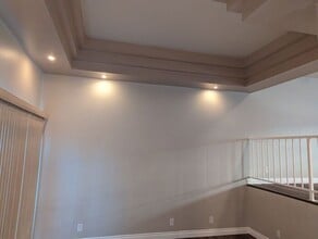 17942 River Cir in Santa Clarita, CA - Foto de edificio - Building Photo