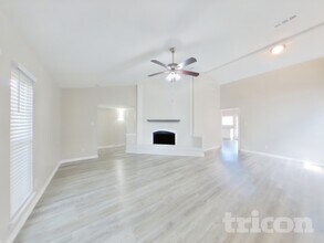 496 Justice Dr in Cedar Hill, TX - Building Photo - Building Photo